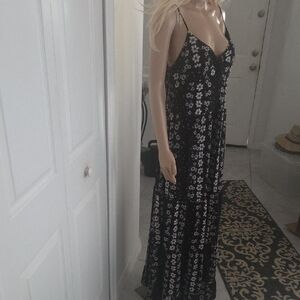 No Boundaries Black and White Floral Maxi Dress L